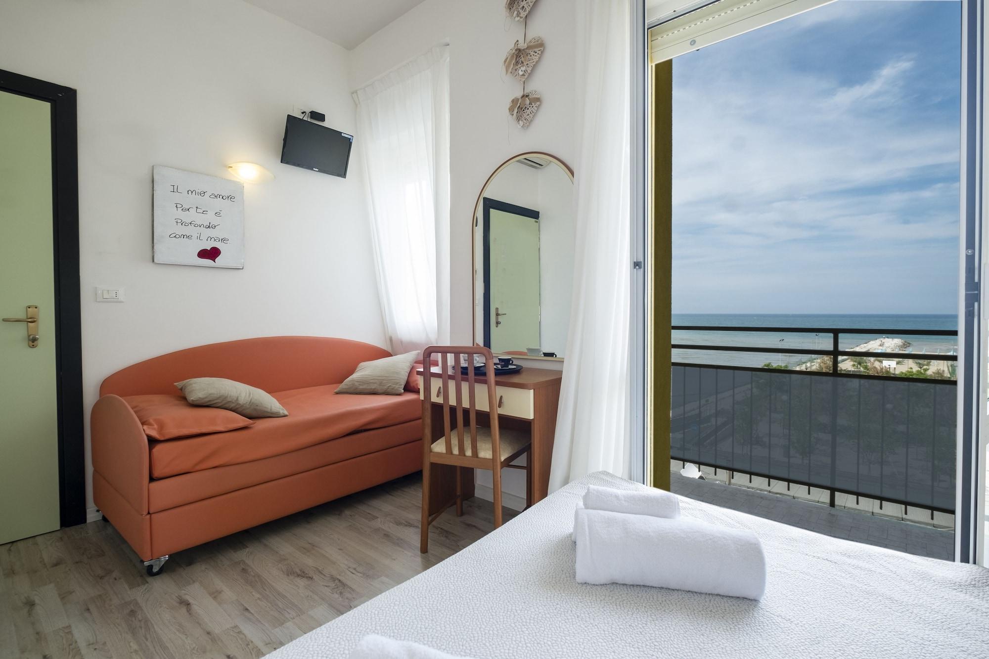 Hotel Crosal Rimini Exterior foto